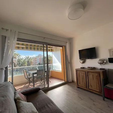 T2 Lumineux Avec Parking Privatif - Centre-ville - Fr-1-308-203 Apartamento Le Lavandou